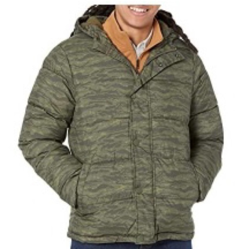 Amazon Essentials Men’s Heavyweight Hooded Puffer Coat, Tiger Camo, NWT